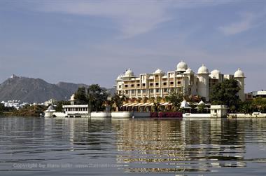 06 Lake_Pichola,_Udaipur_DSC4445_b_H600